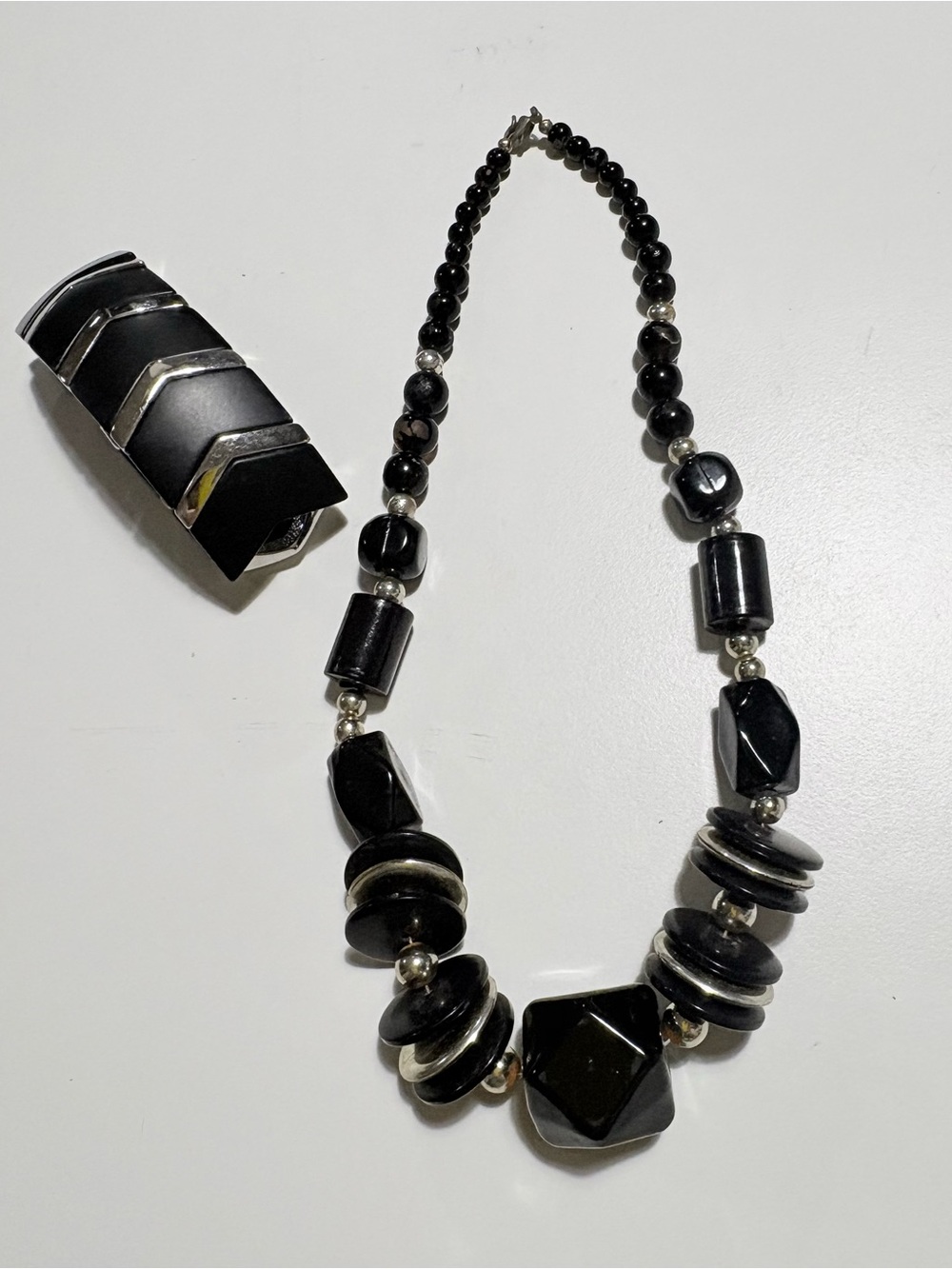 Vtg Retro Chunky Black & Silver Necklace & Bracelet Set 50’s - 60's Style